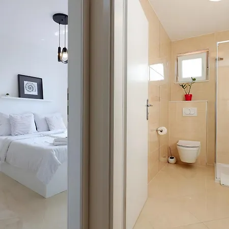 With Sea View Penzion 4*