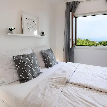 With Sea View 4* Dramalj
